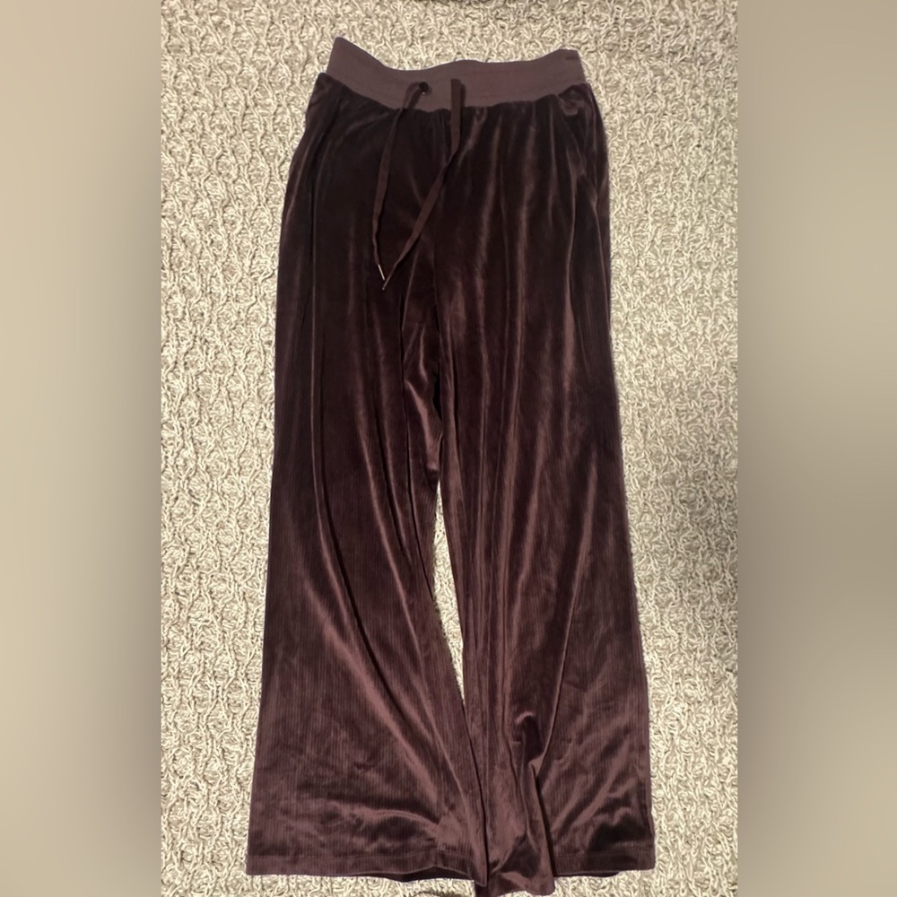Victorias Secret velour ribbed high-rise wide leg pants in winter wine size S